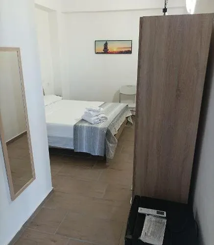 Brezza Marina Guest house Cirella